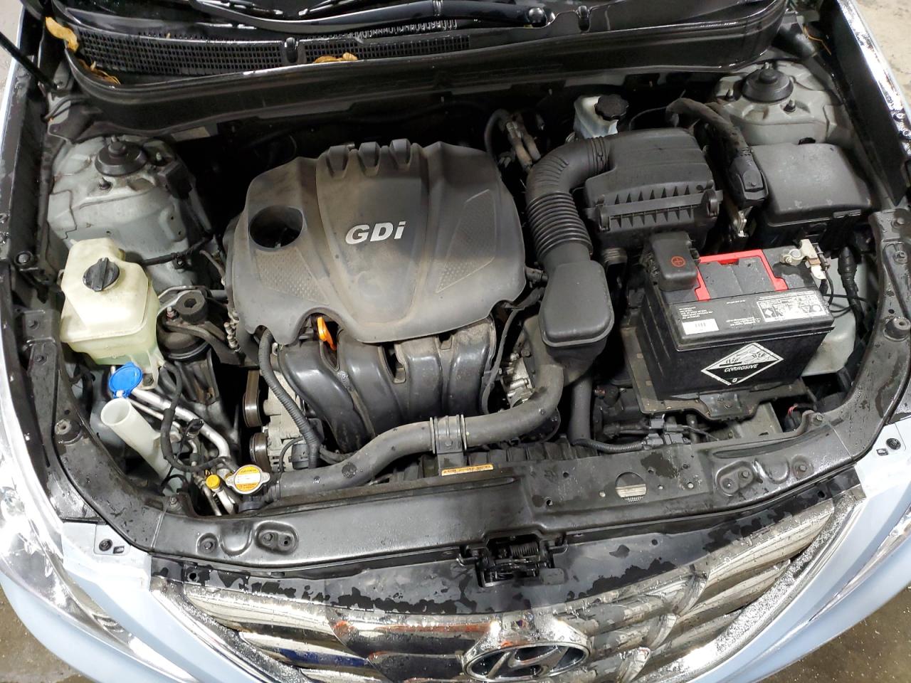 2011 Hyundai Sonata - Image 11