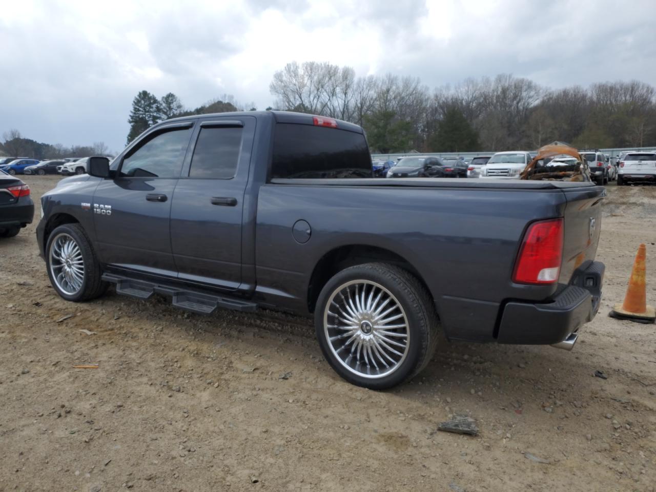2016 RAM 1500 - Image 2