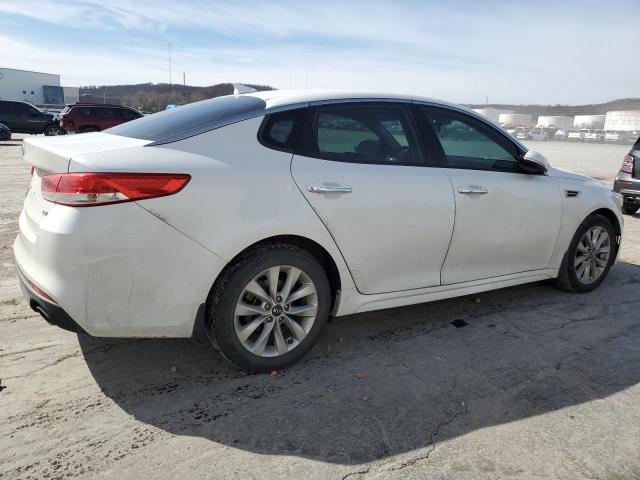Sedans KIA OPTIMA 2017 Biały