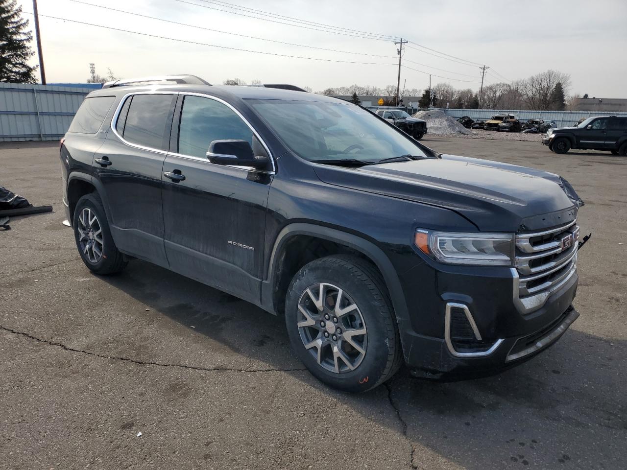 2022 GMC Acadia - Image 4
