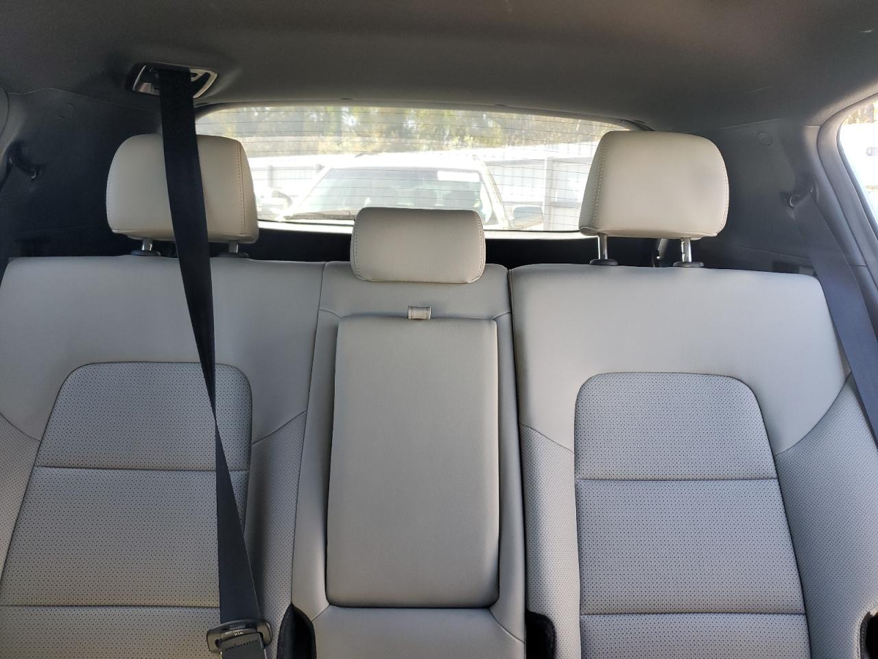 2022 Kia Sportage - Image 10