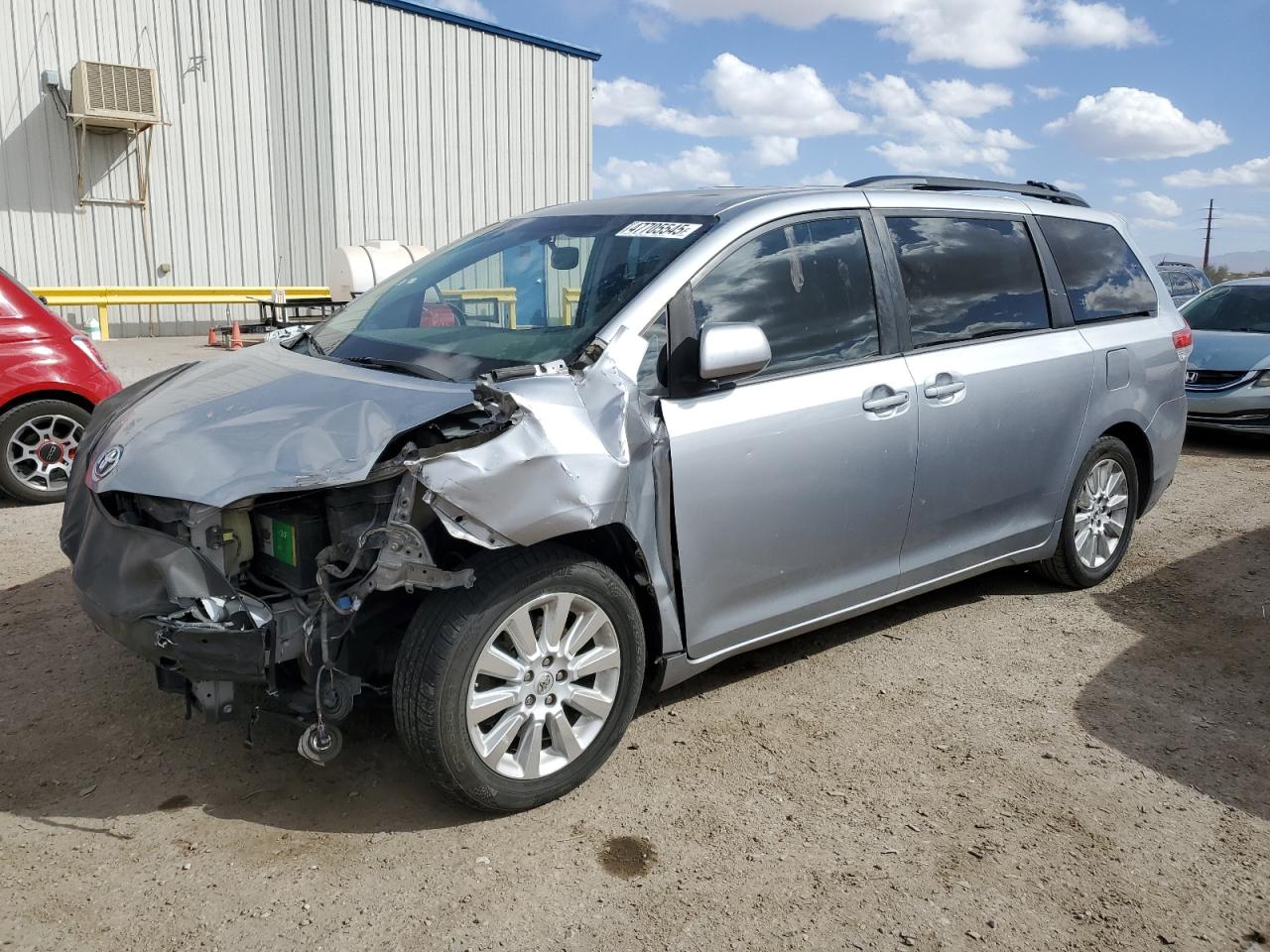 2013 Toyota Sienna - Image 1