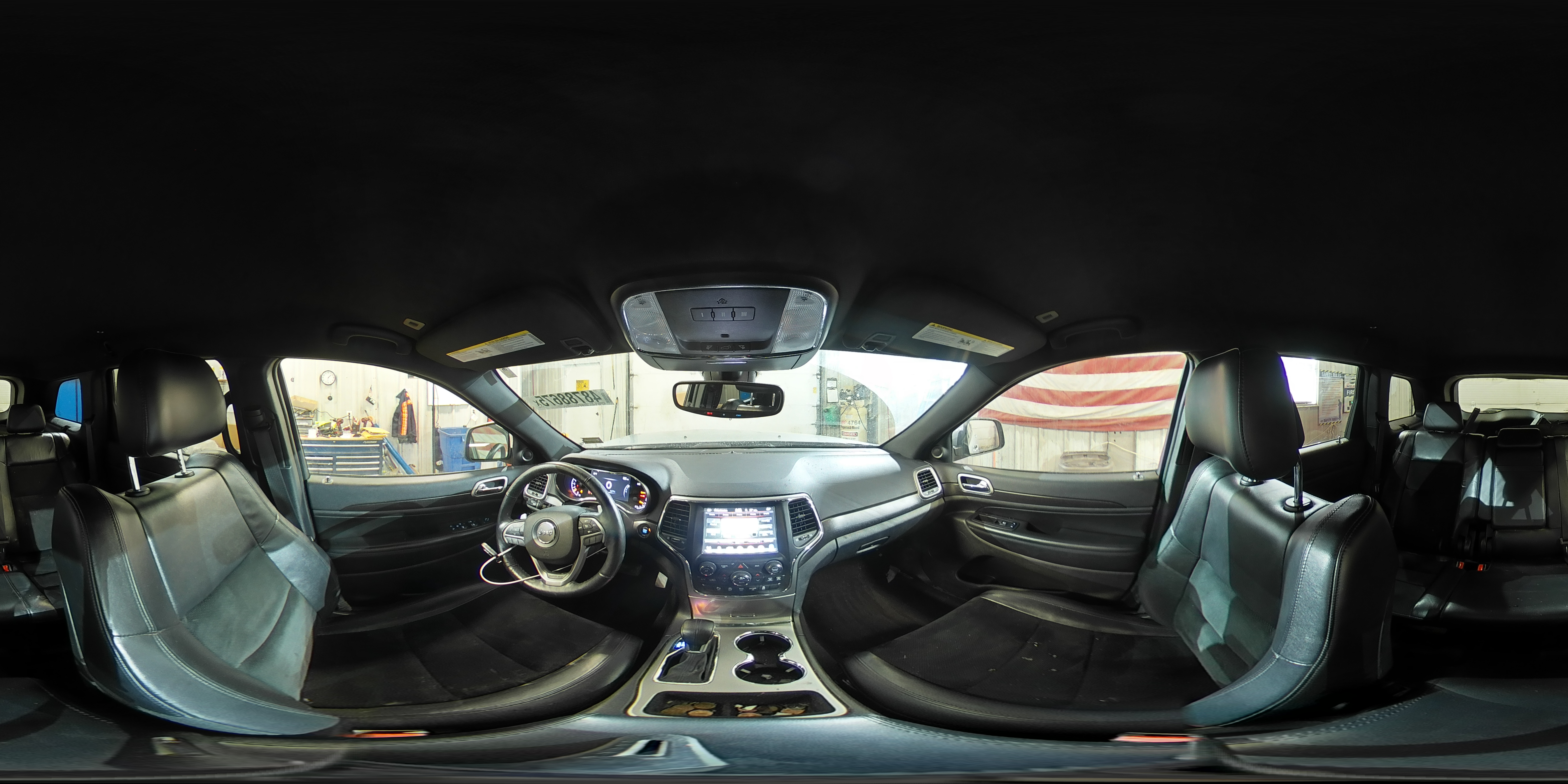 2017 Jeep Grand Cherokee - Image 13