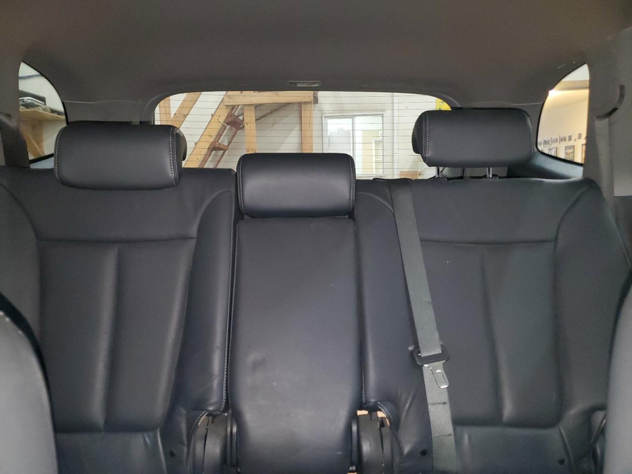 2009 Hyundai Santa Fe - Image 10