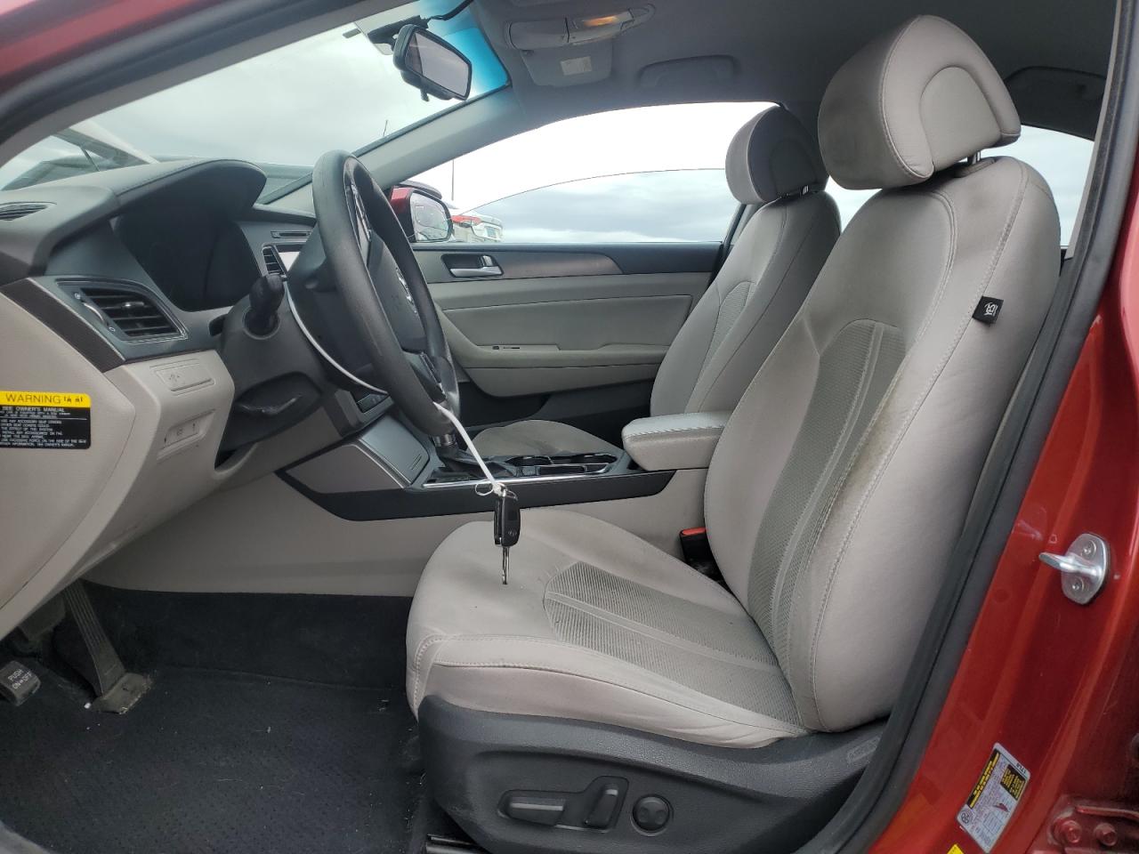 2016 Hyundai Sonata - Image 7