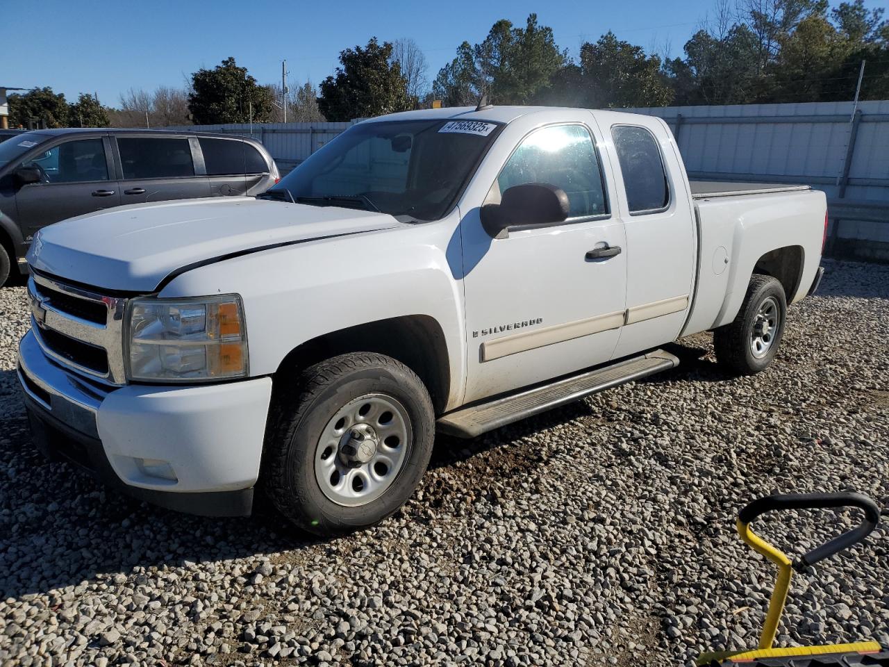 2009 Chevrolet Silverado - Image 1