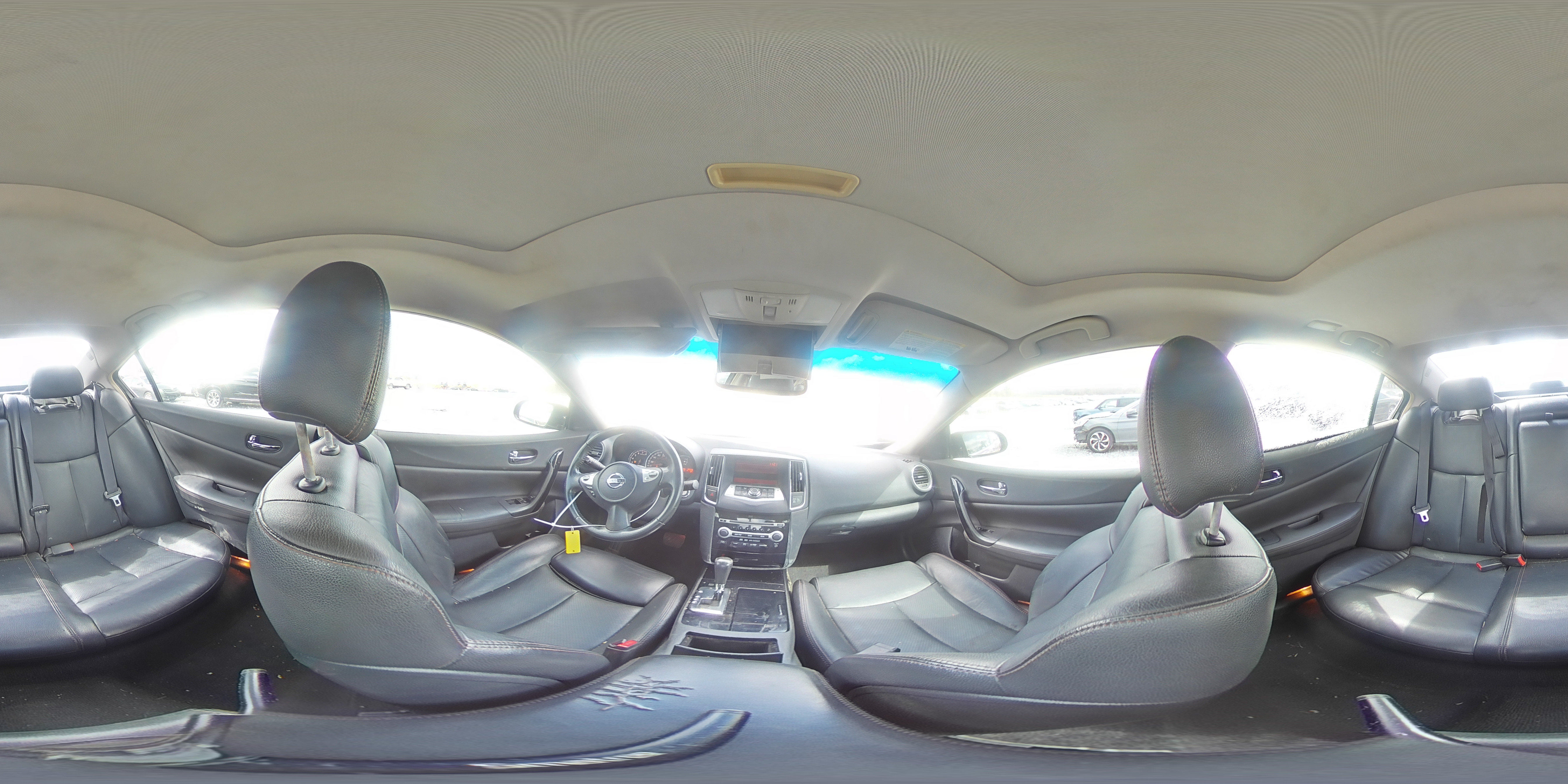 2010 Nissan Maxima - Image 13