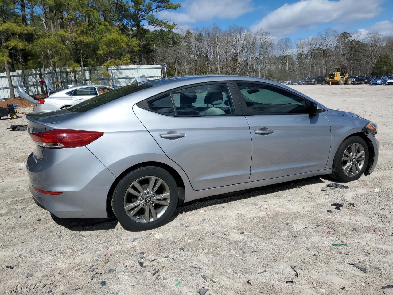 2017 Hyundai Elantra - Image 3