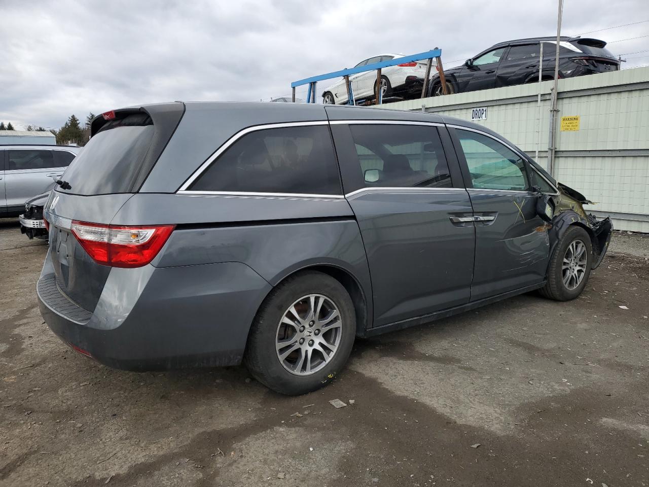 2011 Honda Odyssey - Image 3