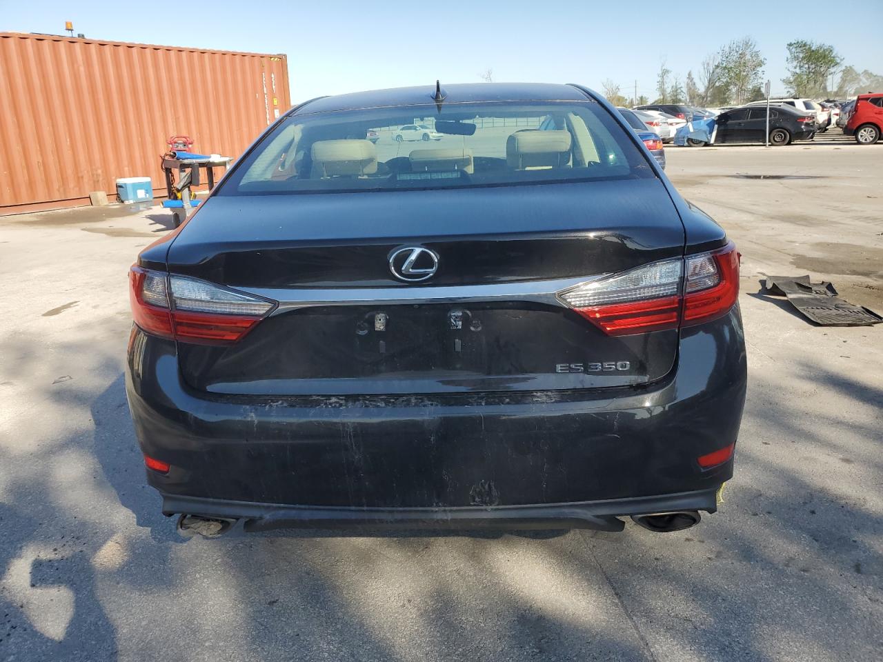2016 Lexus ES - Image 6
