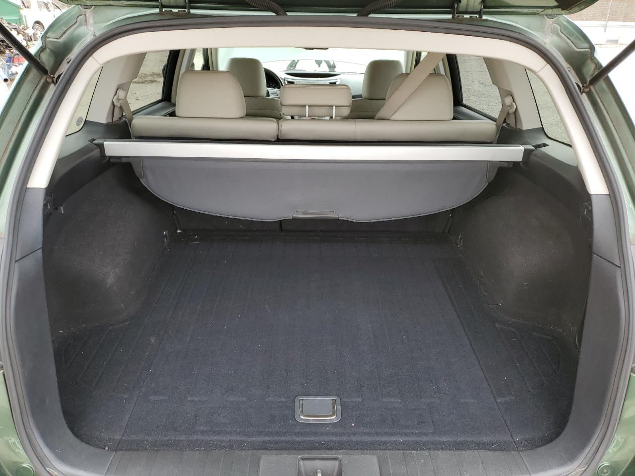 2010 Subaru Outback - Image 6