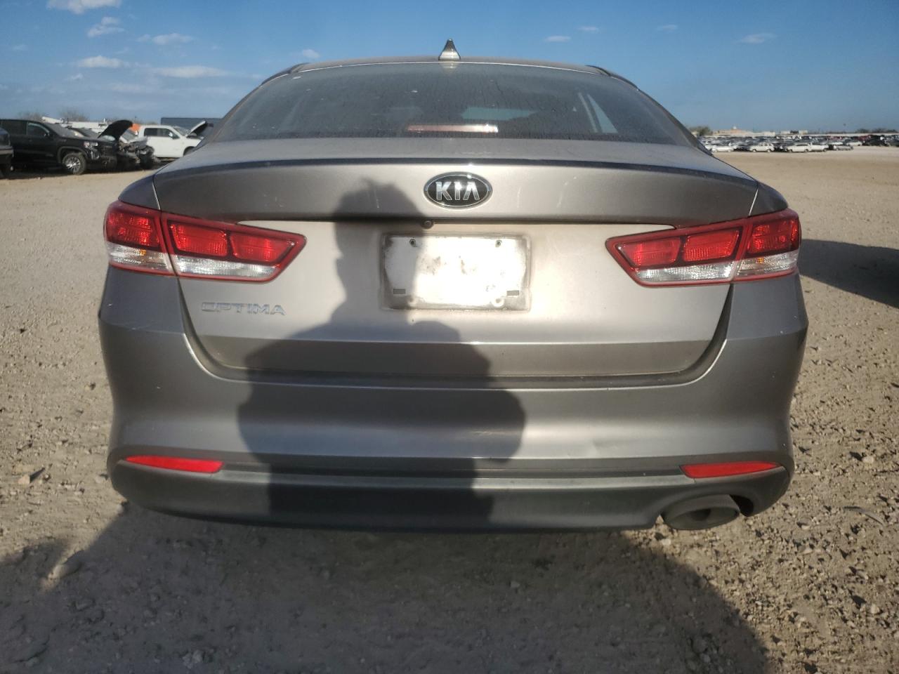 2016 Kia Optima - Image 6