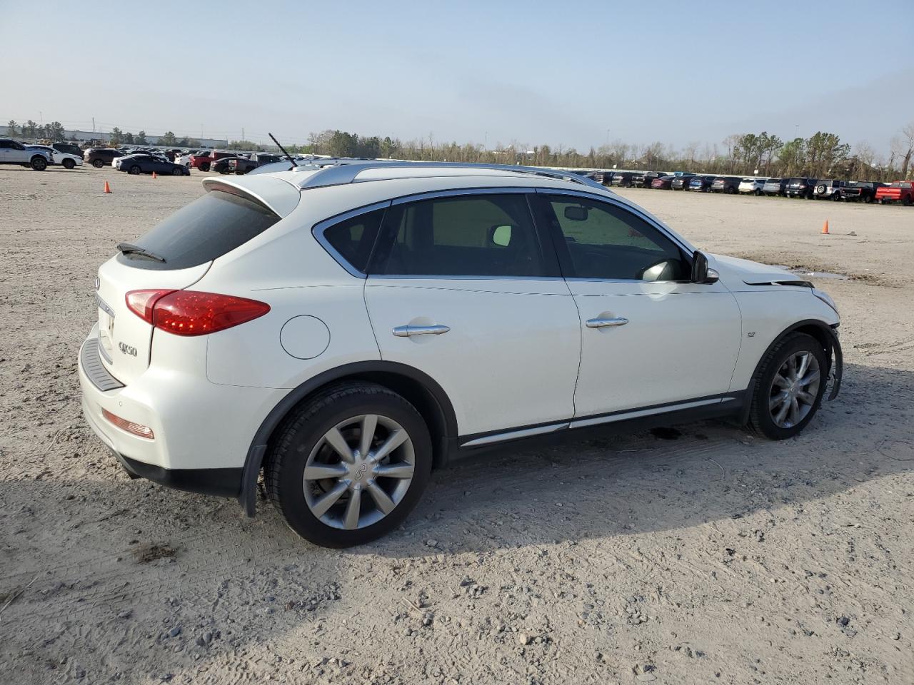 2016 Infiniti QX50 - Image 3