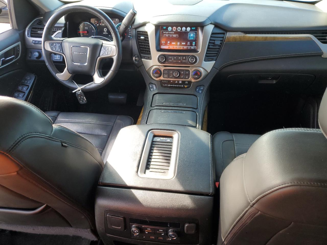 2017 GMC Yukon - Image 8