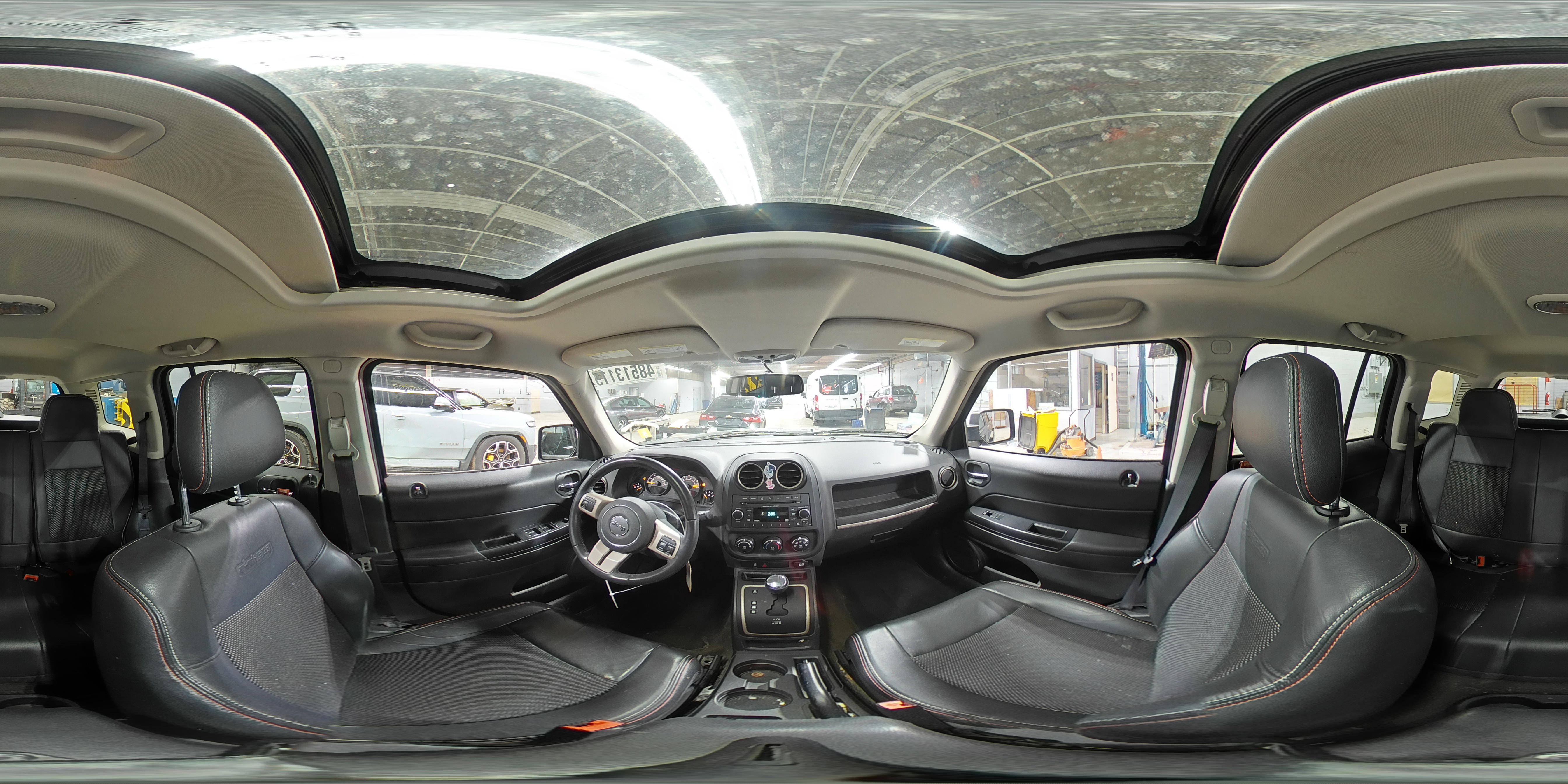 2016 Jeep Liberty (Patriot) - Image 13