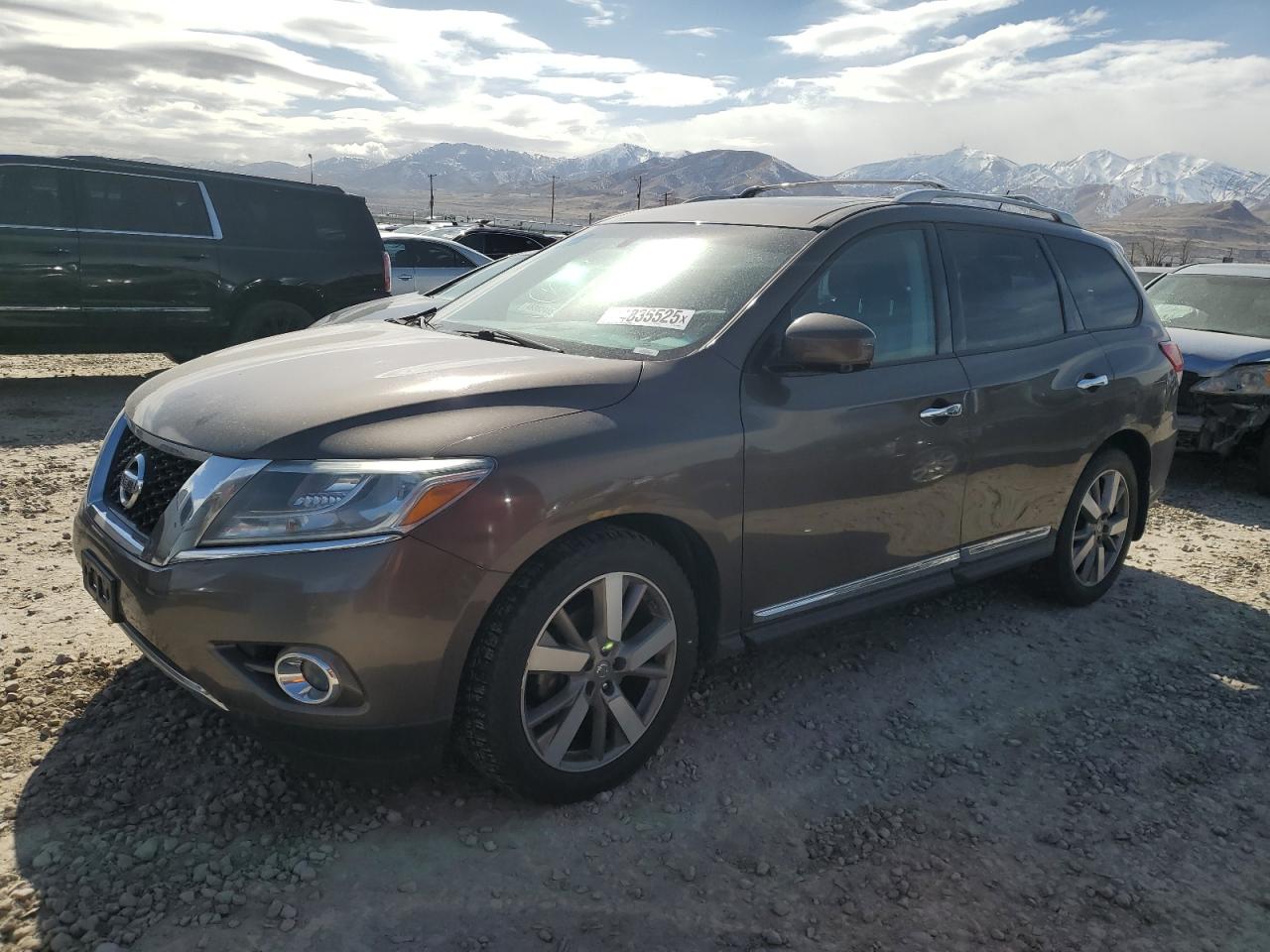2015 Nissan Pathfinder - Image 1