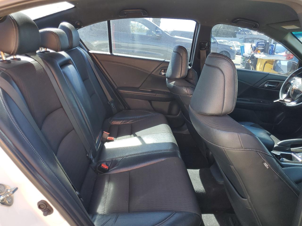 2016 Honda Accord - Image 10
