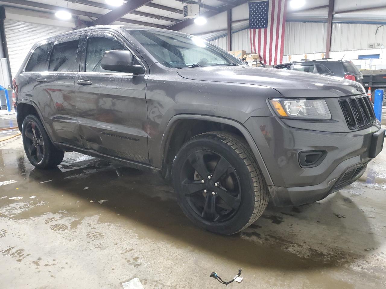 2015 Jeep Grand Cherokee - Image 4
