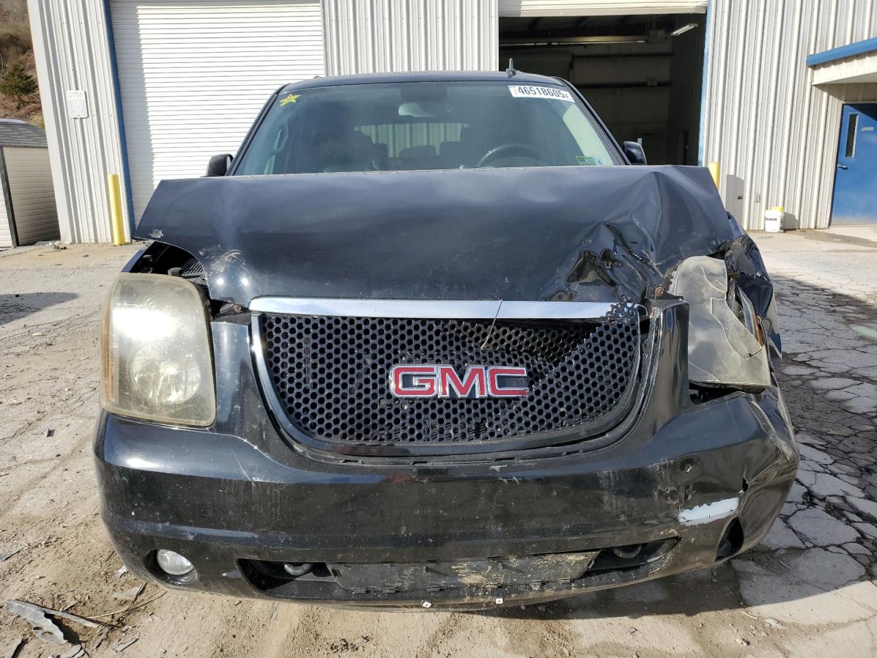 2010 GMC Yukon - Image 5