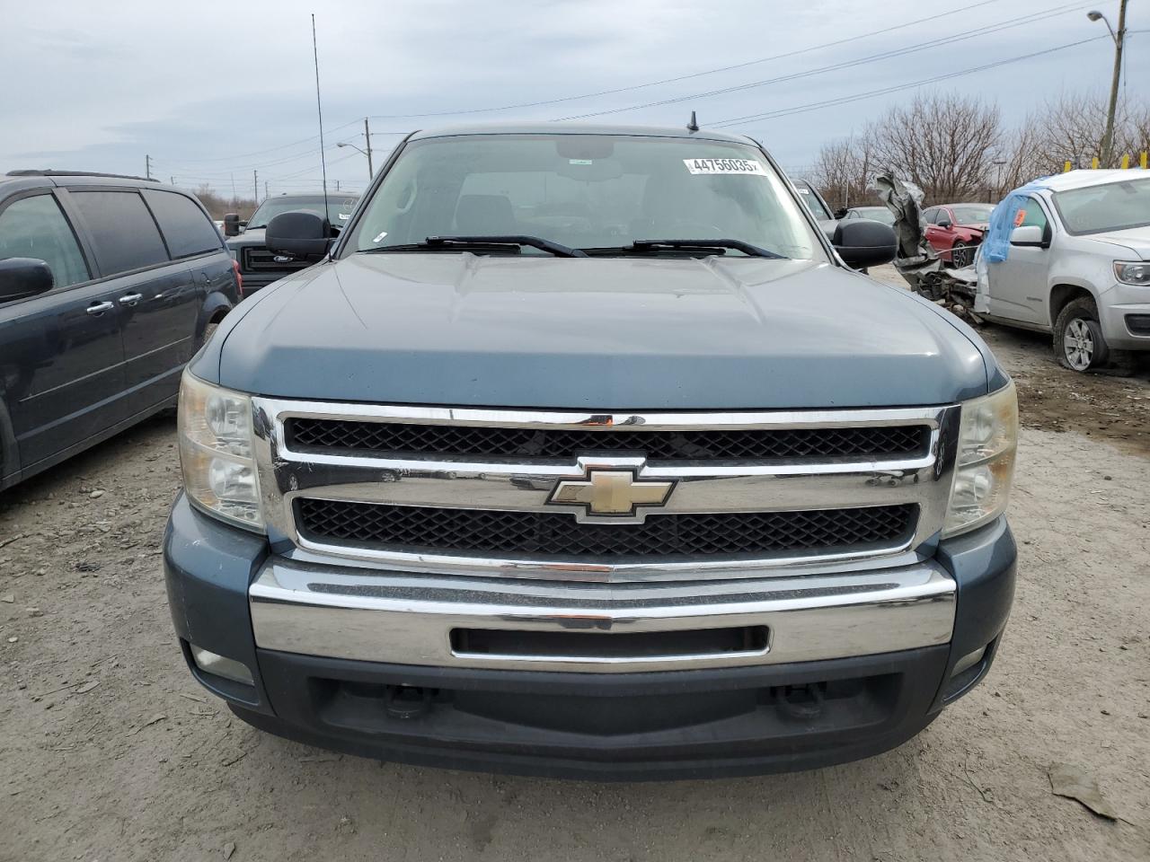 2011 Chevrolet Silverado - Image 5
