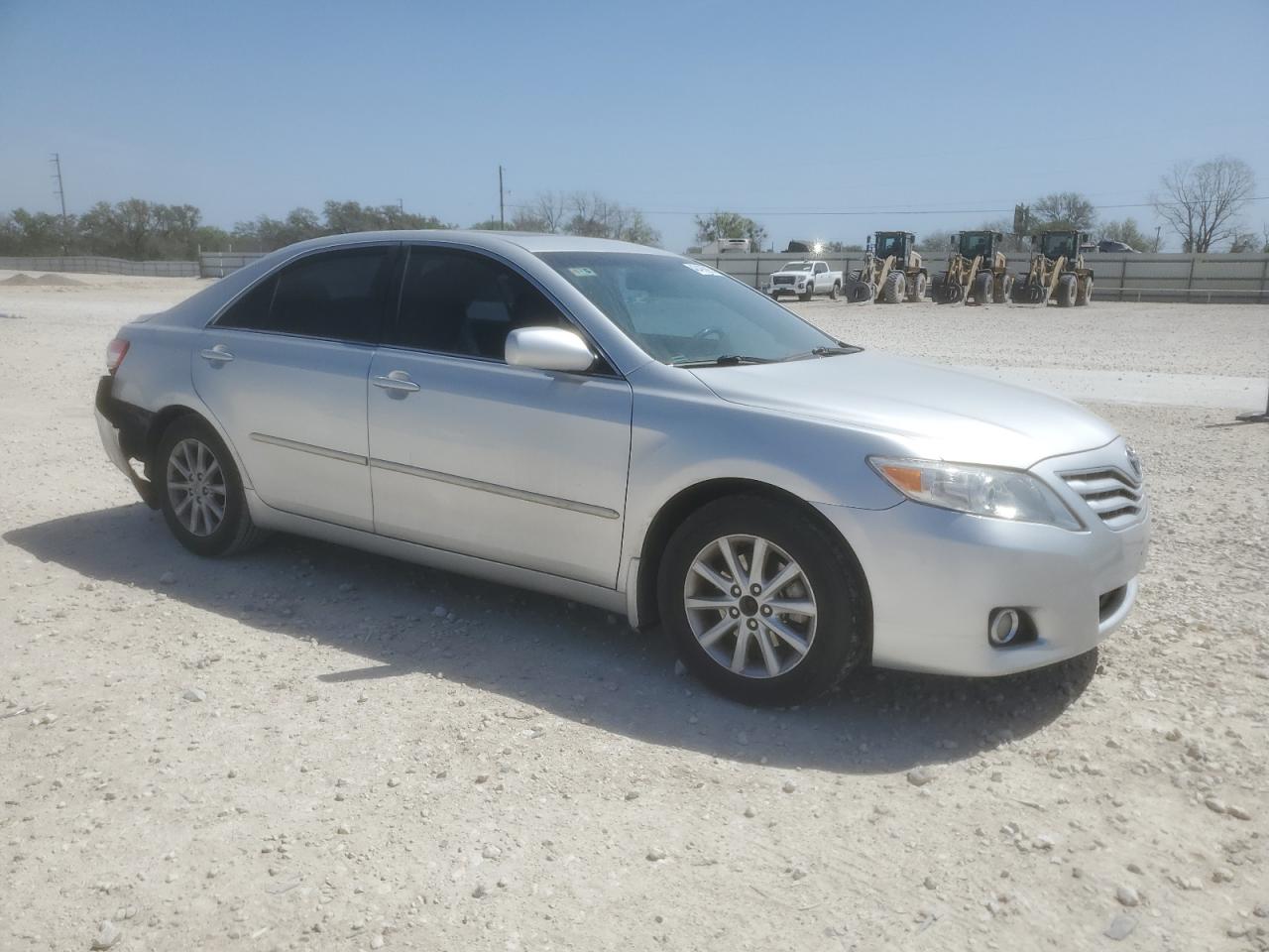 2011 Toyota Camry - Image 4