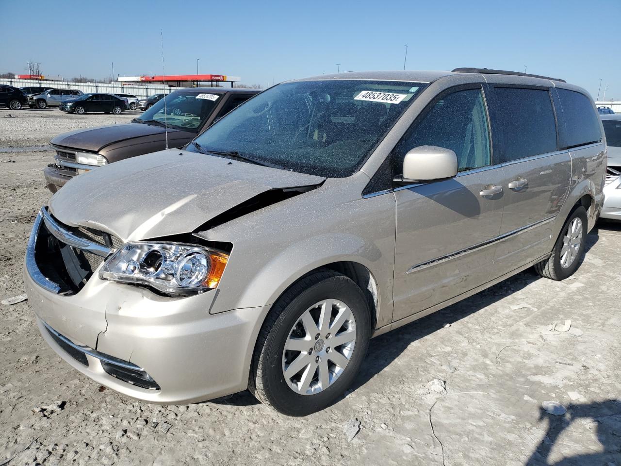 2015 Chrysler Town & Country - Image 1