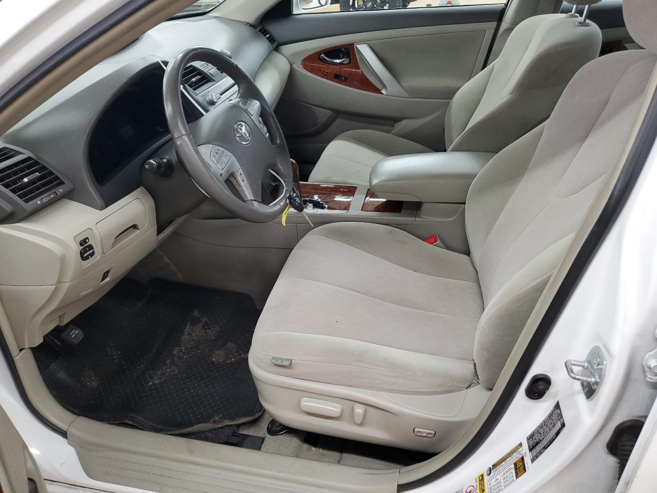 2011 Toyota Camry - Image 7