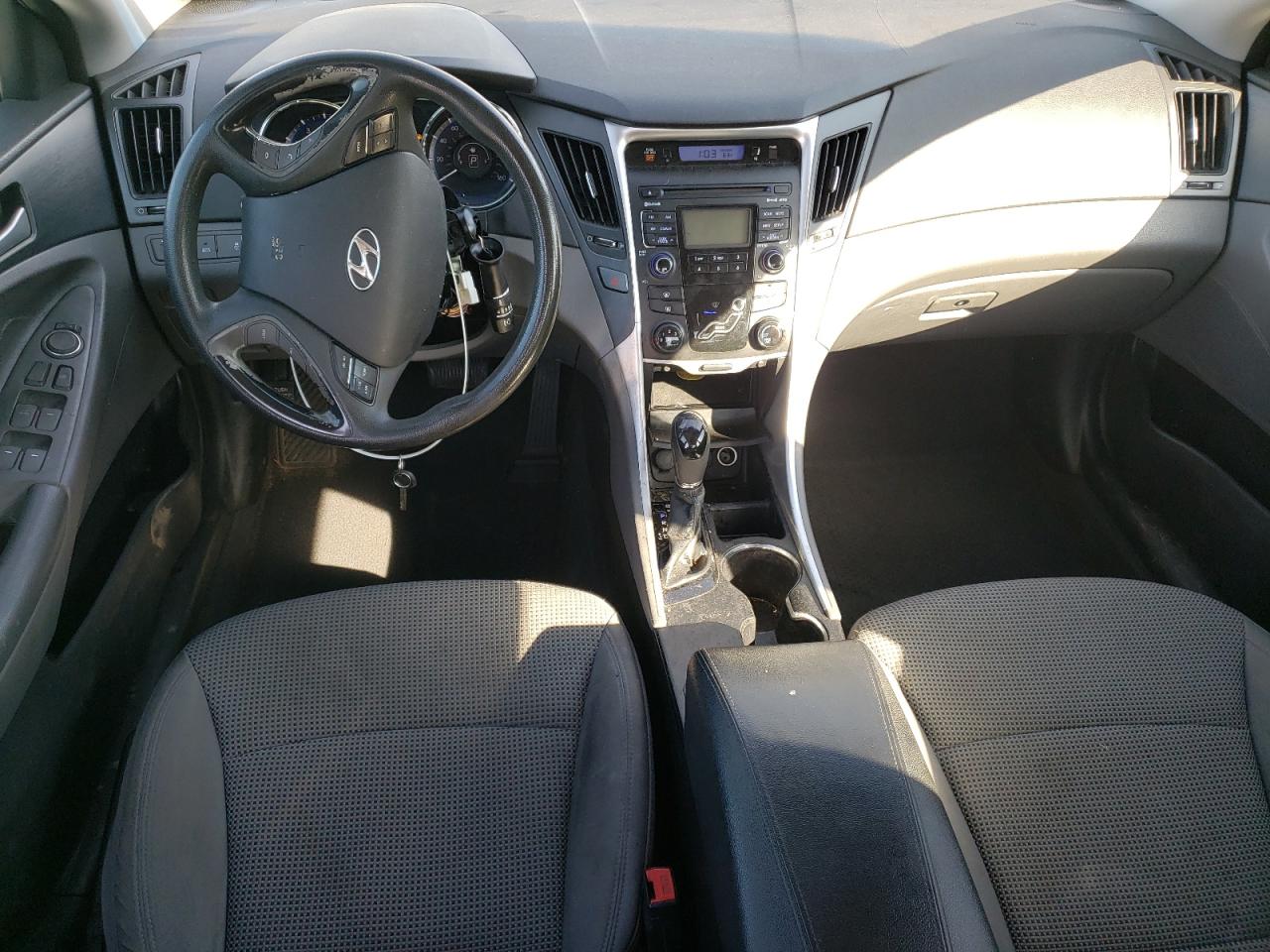 2011 Hyundai Sonata - Image 8