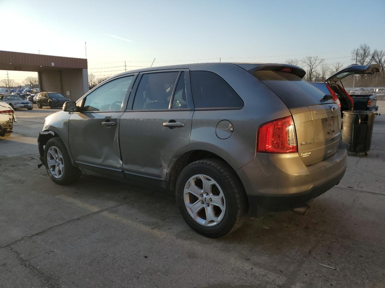 2014 Ford Edge - Image 2