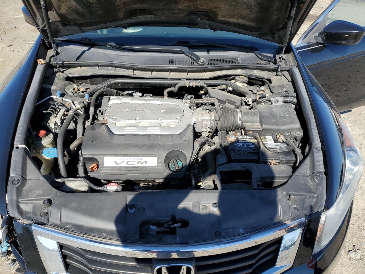 2010 Honda Accord - Image 11