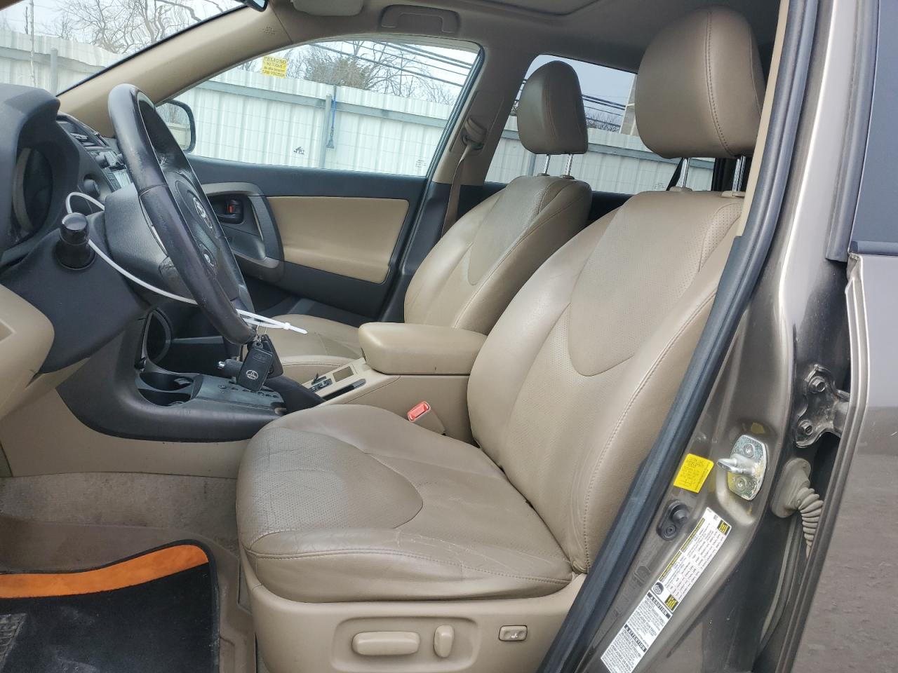 2011 Toyota RAV 4 - Image 7