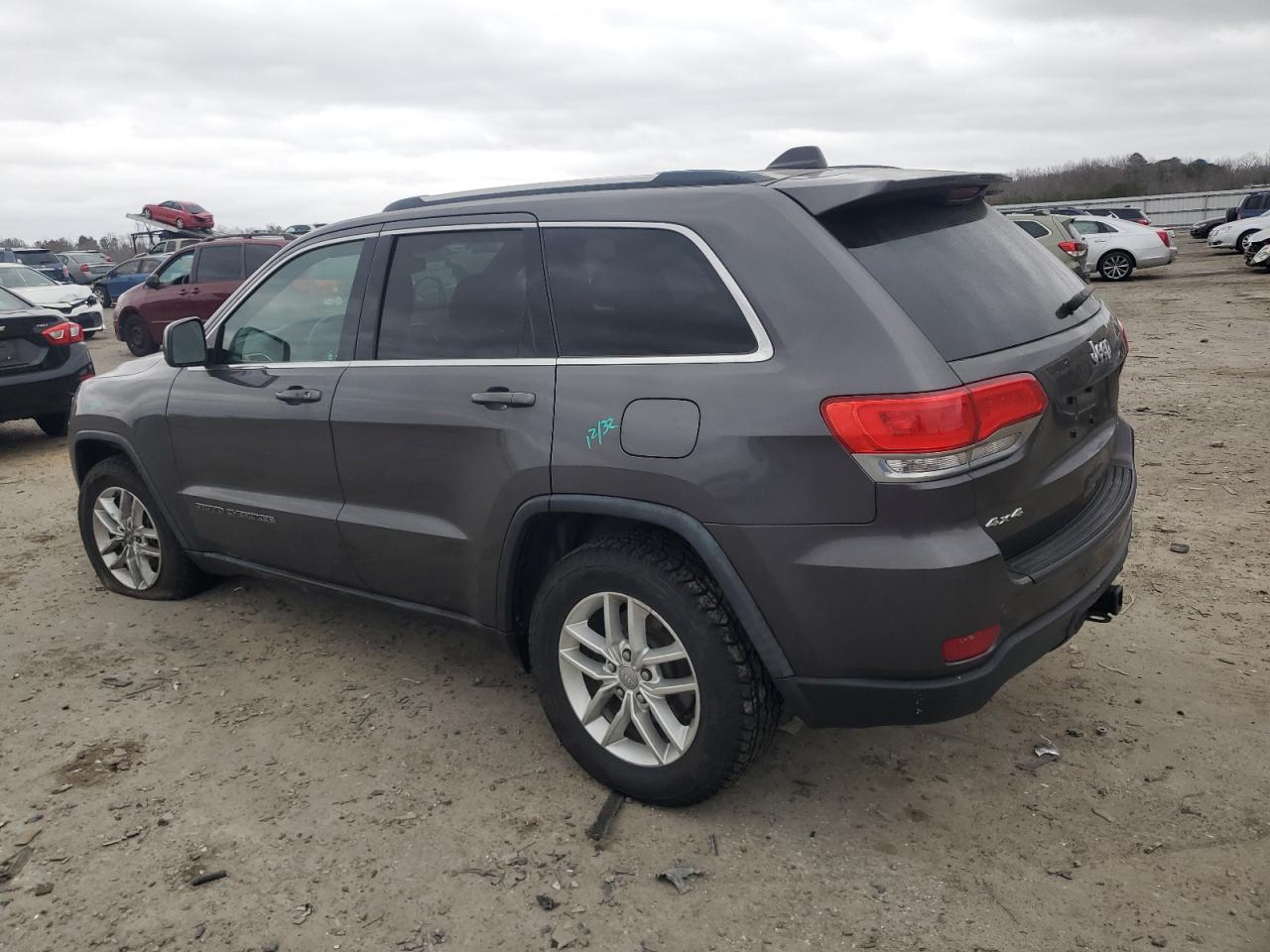 2017 Jeep Grand Cherokee - Image 2