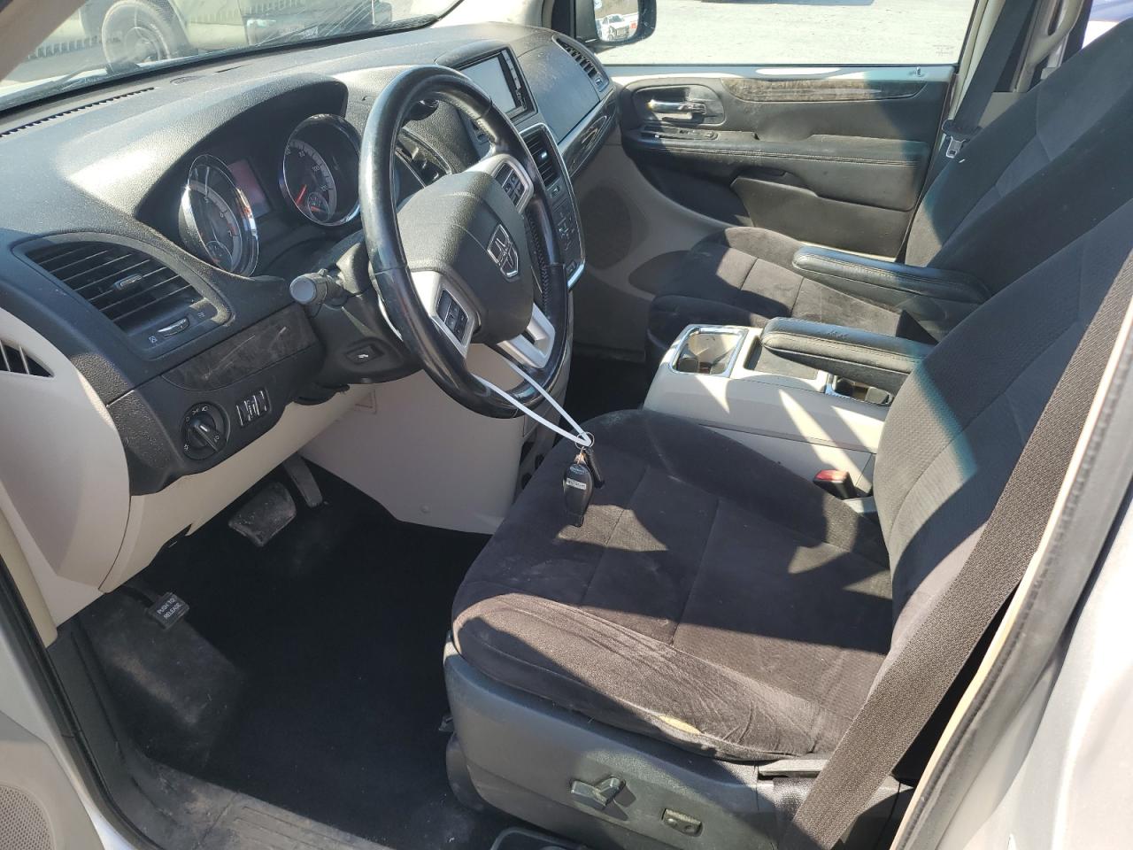 2011 Dodge Caravan - Image 7