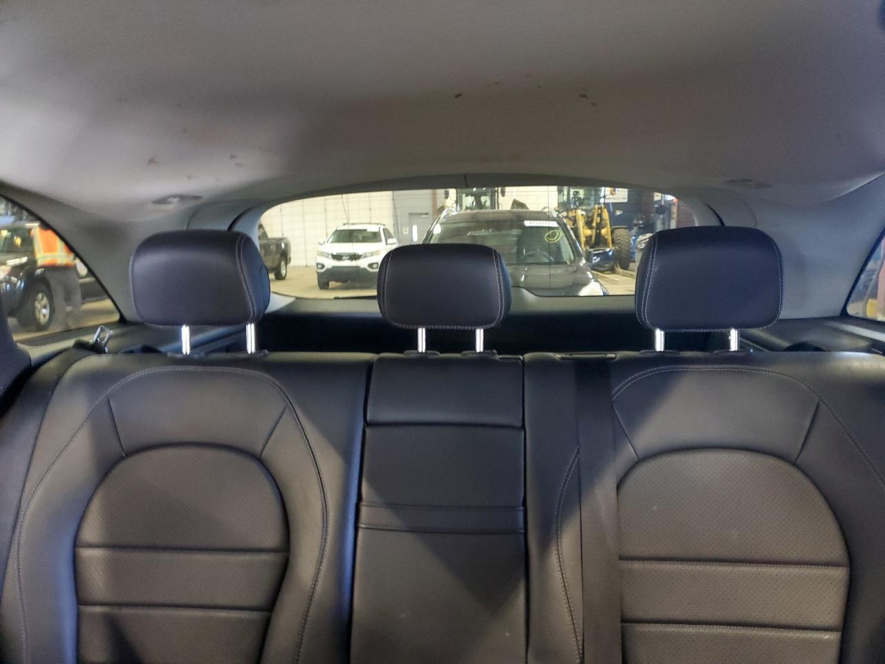 2016 Mercedes-Benz GLC - Image 10