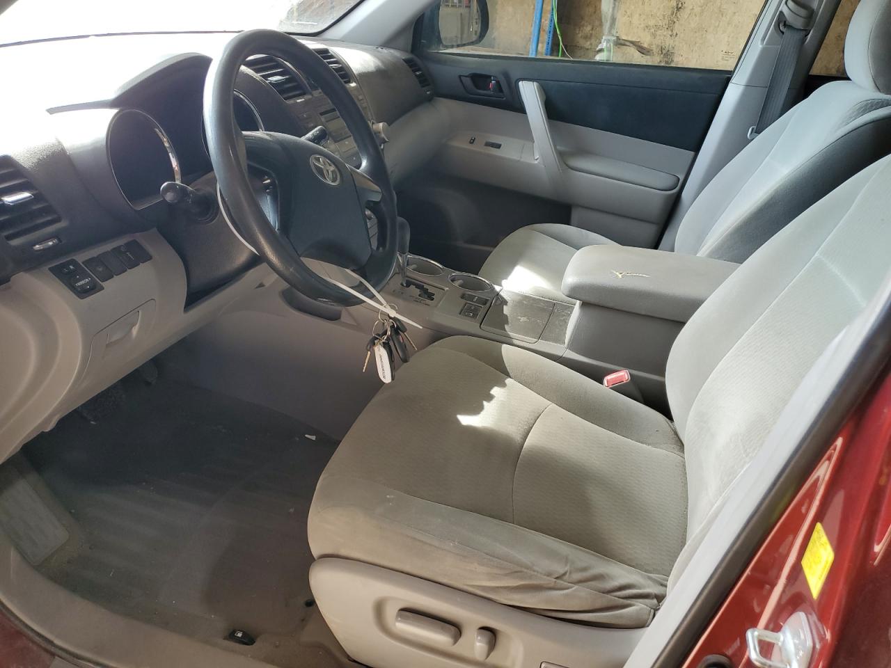 2010 Toyota Highlander - Image 7