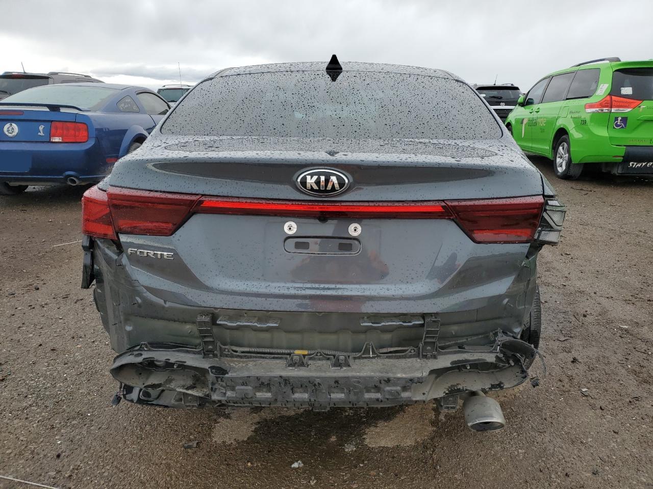 2021 Kia Forte - Image 6