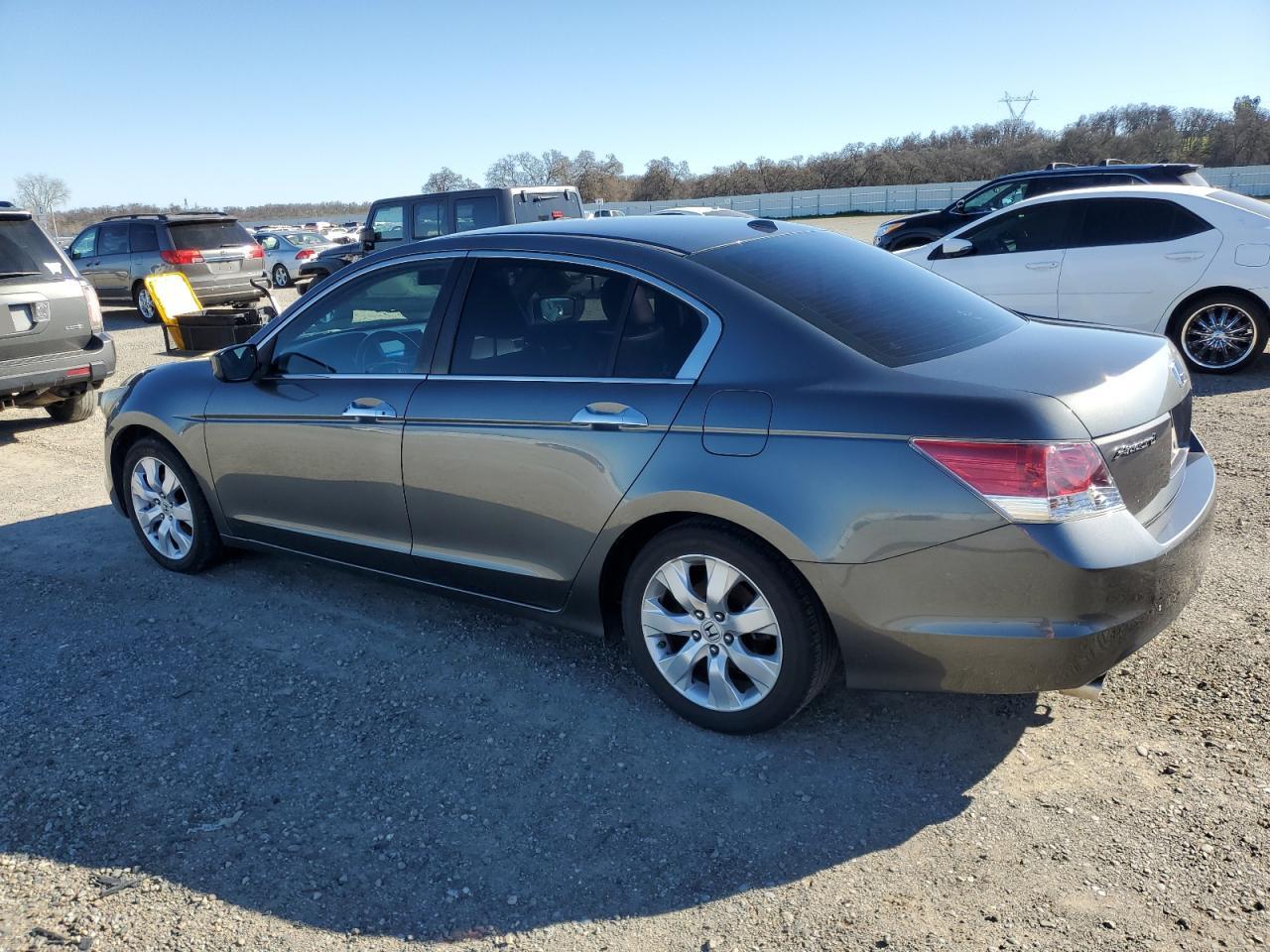 2009 Honda Accord - Image 2