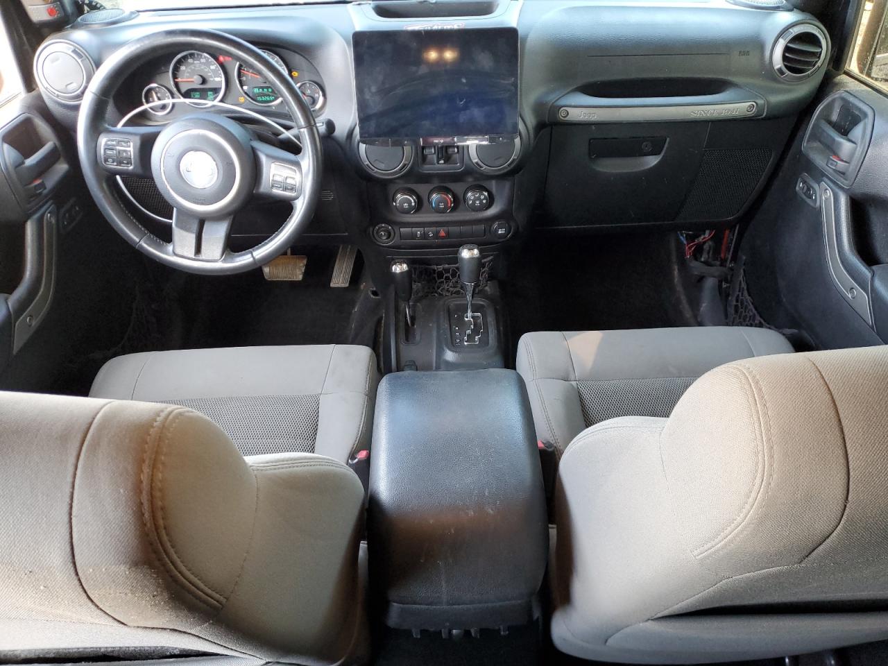 2015 Jeep Wrangler - Image 8