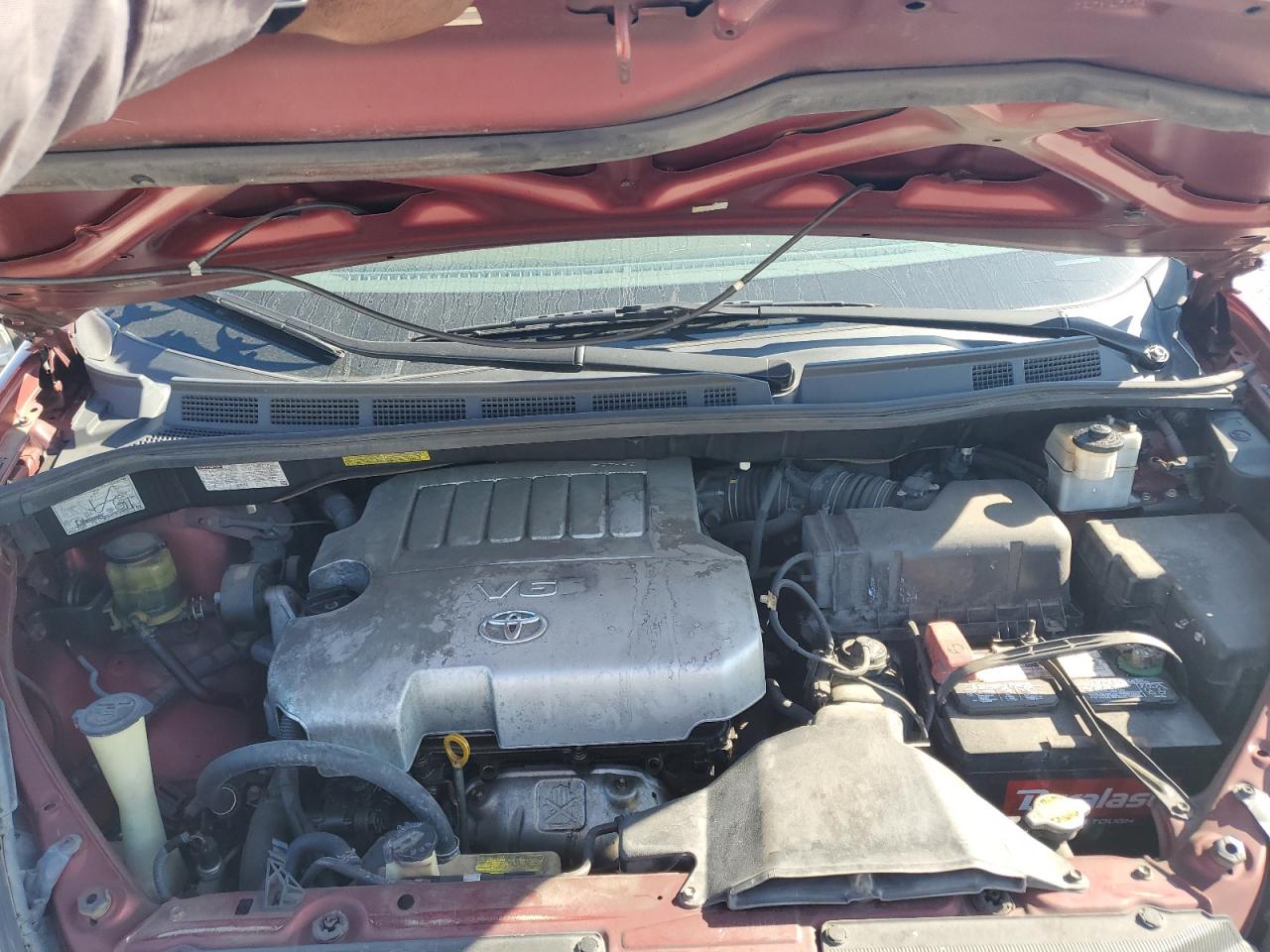 2010 Toyota Sienna - Image 12