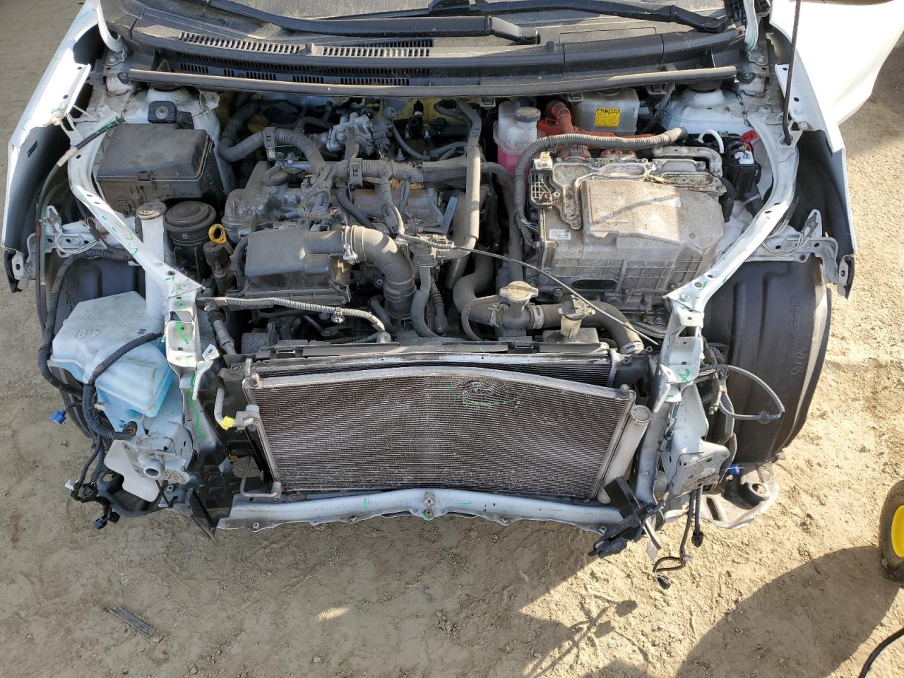 2014 Toyota Prius - Image 11