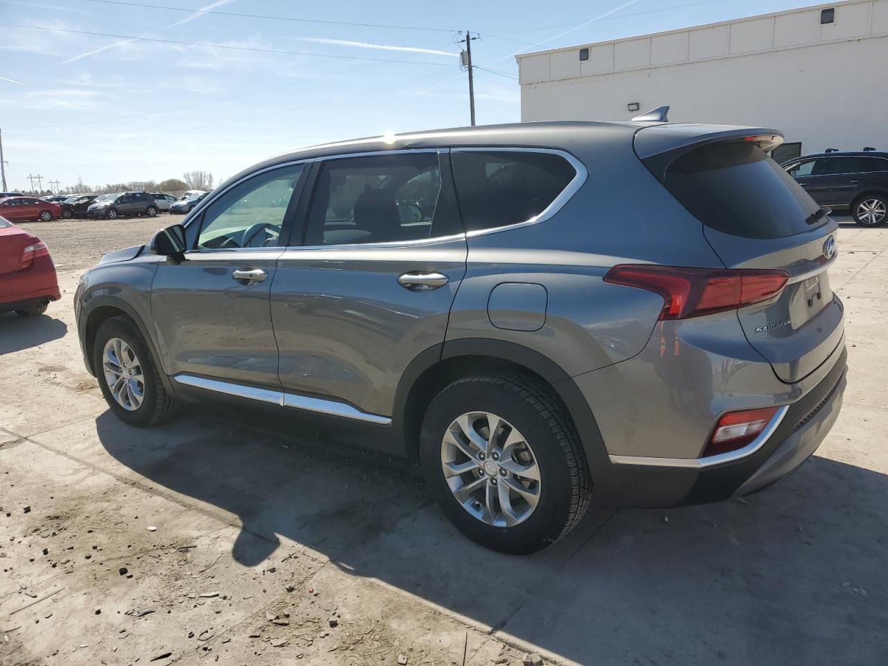 2019 Hyundai Santa Fe - Image 2