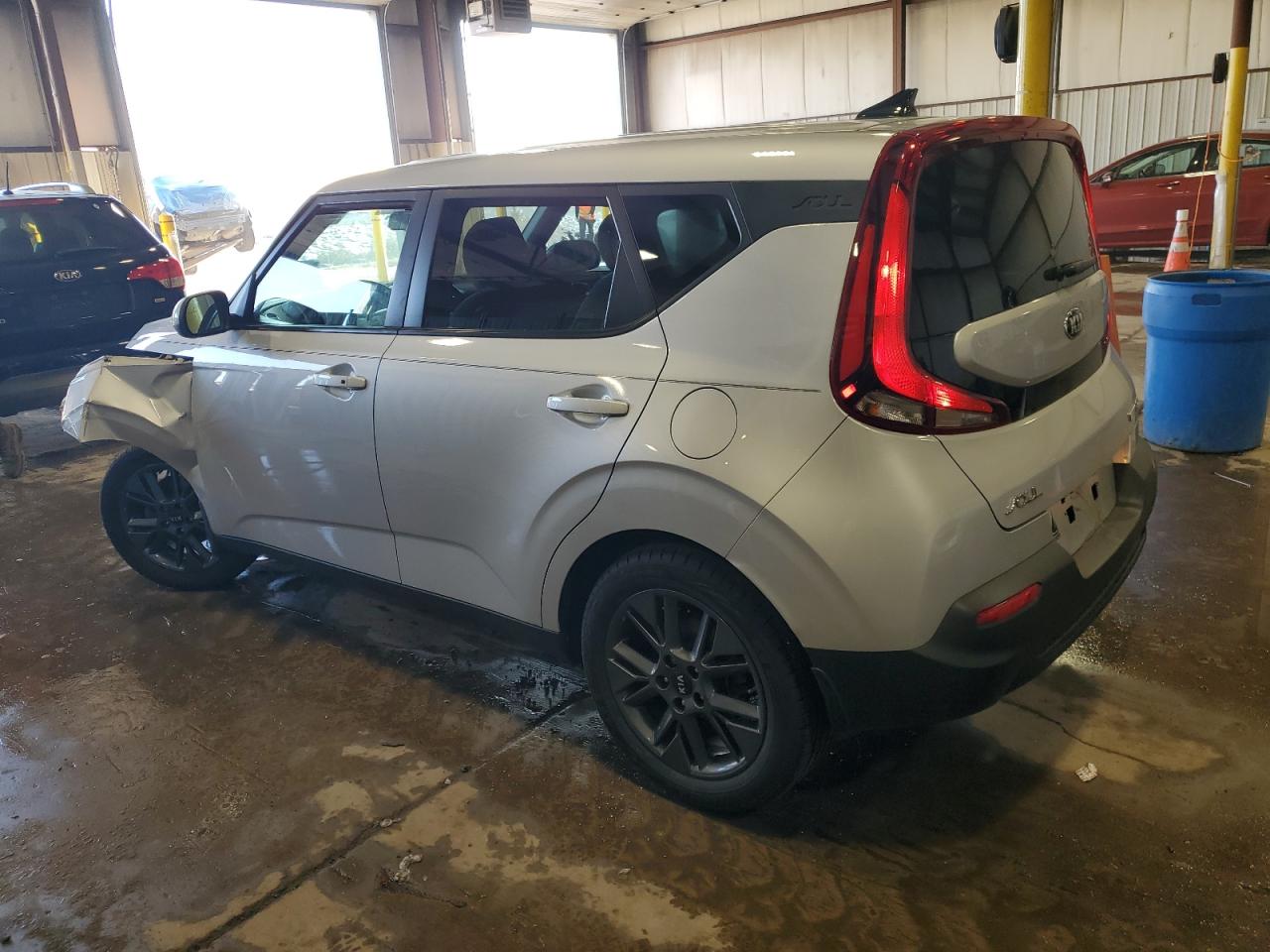 2020 Kia Soul - Image 2
