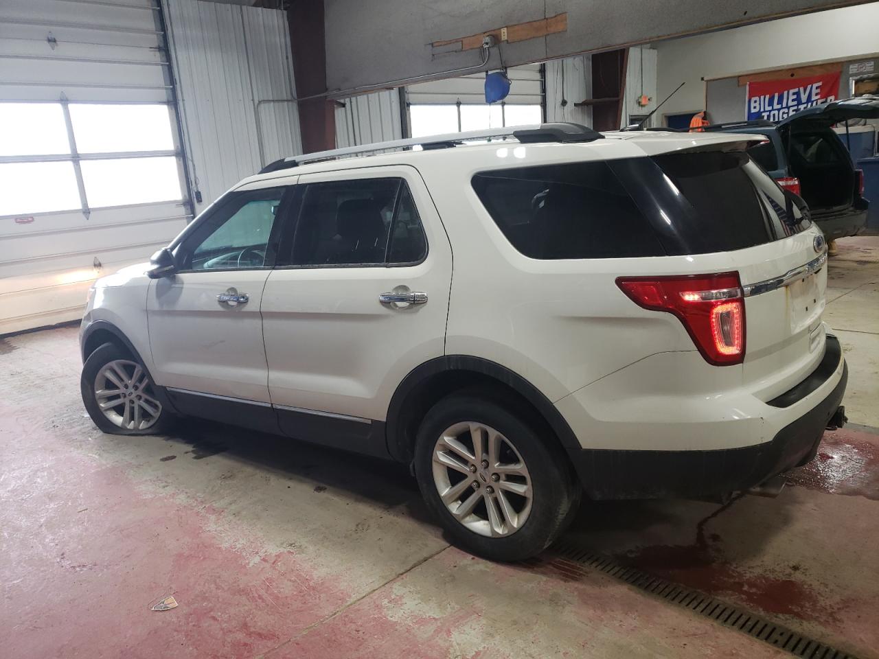 2012 Ford Explorer - Image 2