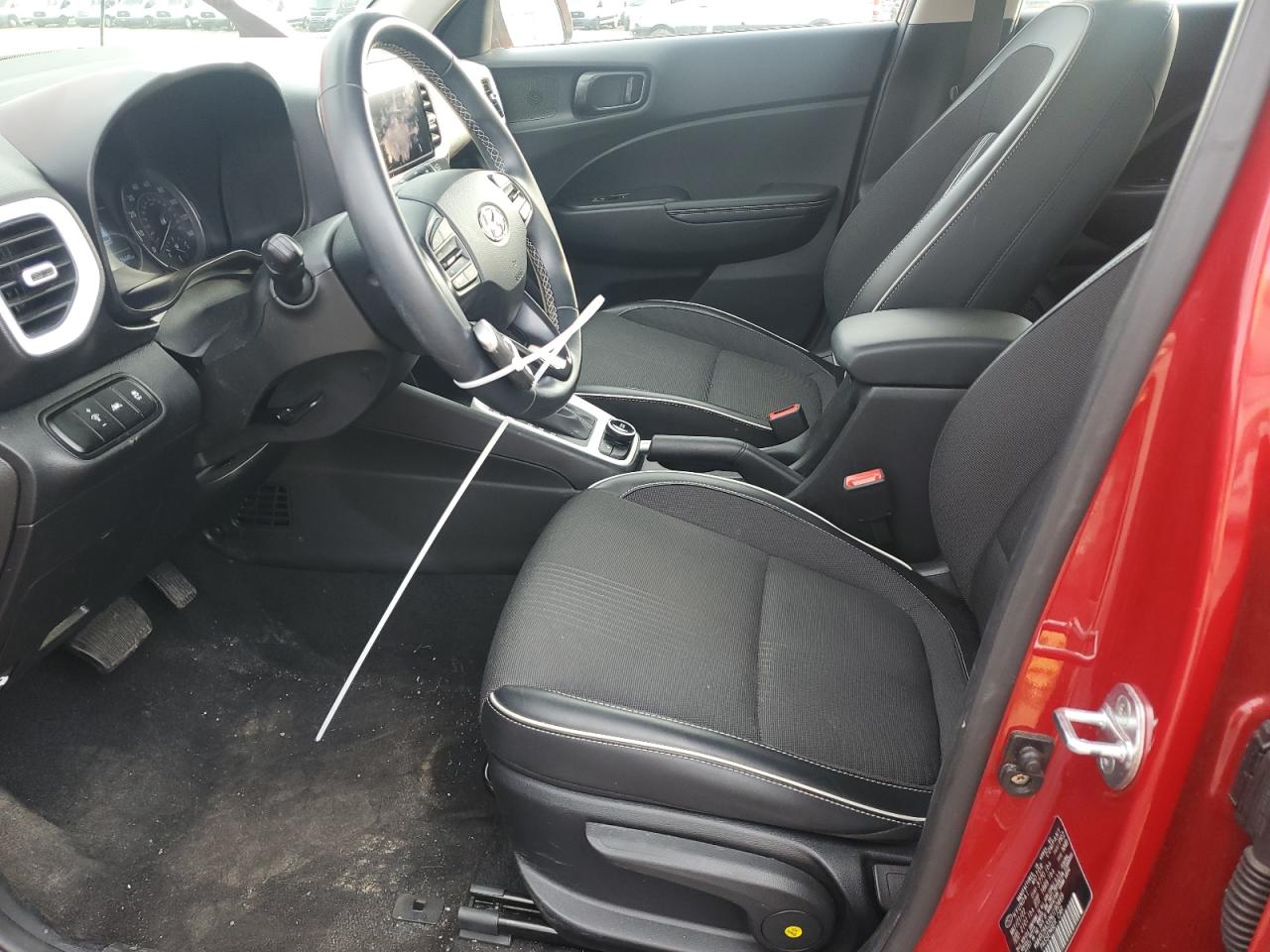 2022 Hyundai Venue - Image 7