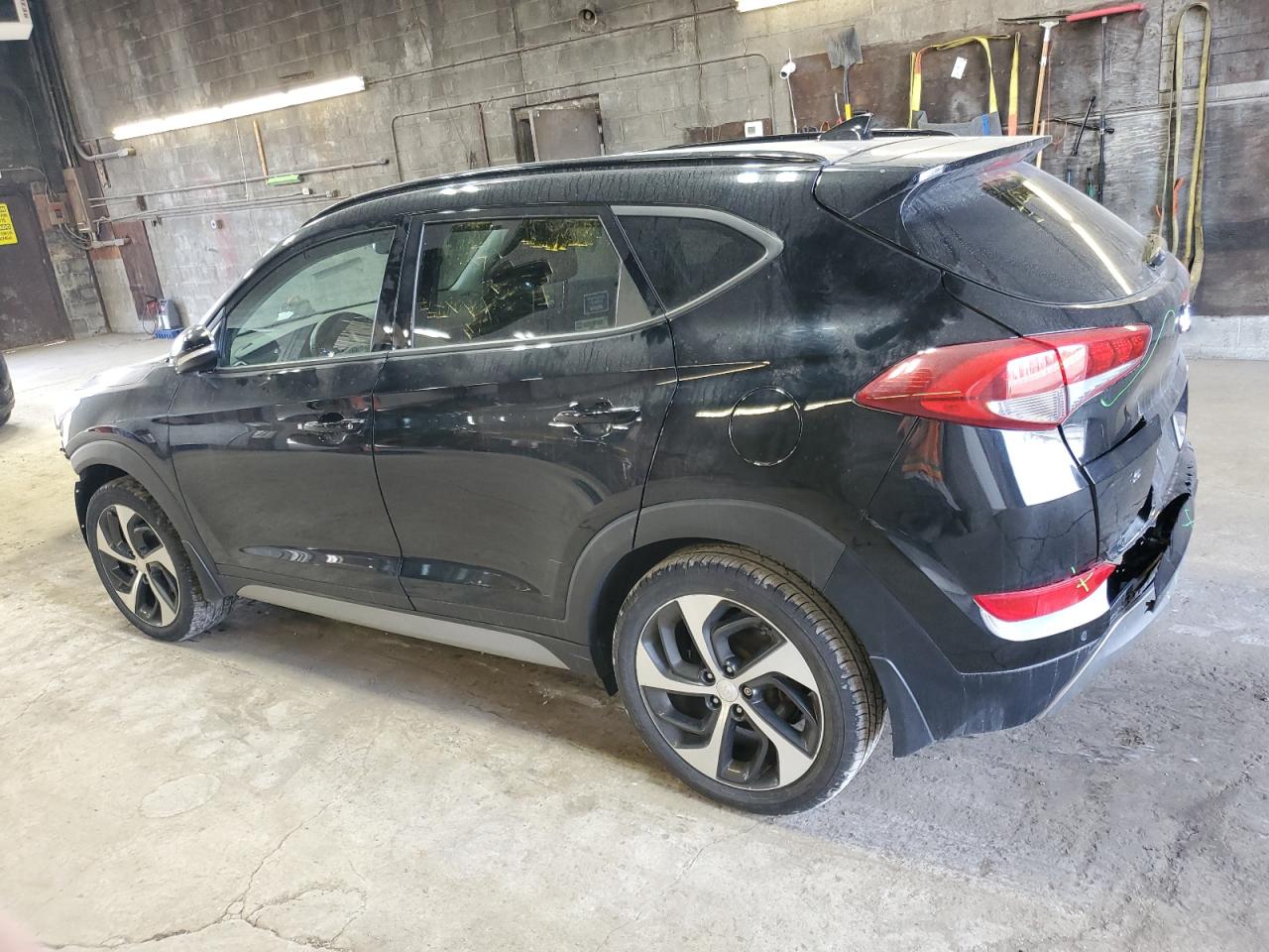 2018 Hyundai Tucson - Image 2