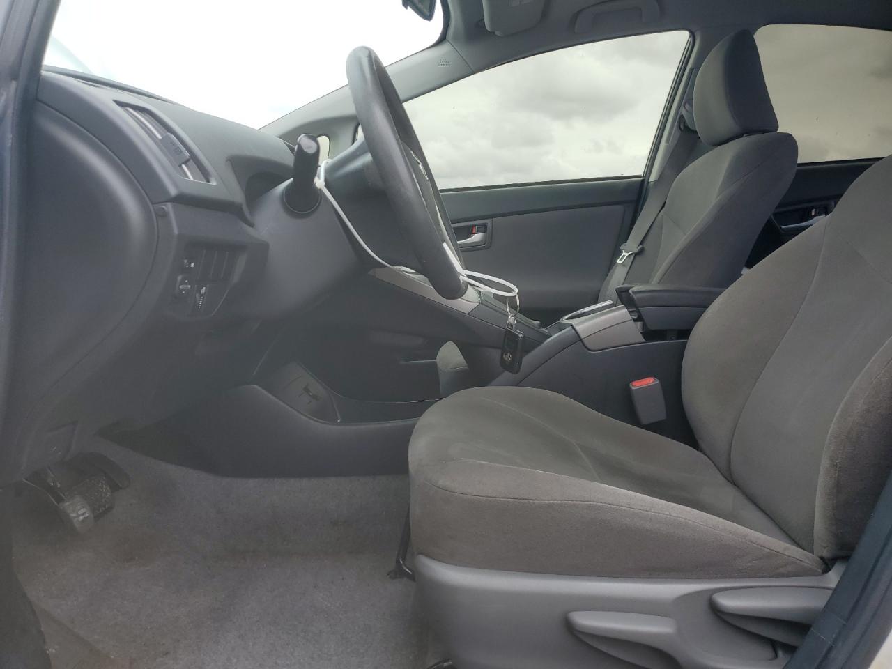 2014 Toyota Prius - Image 7