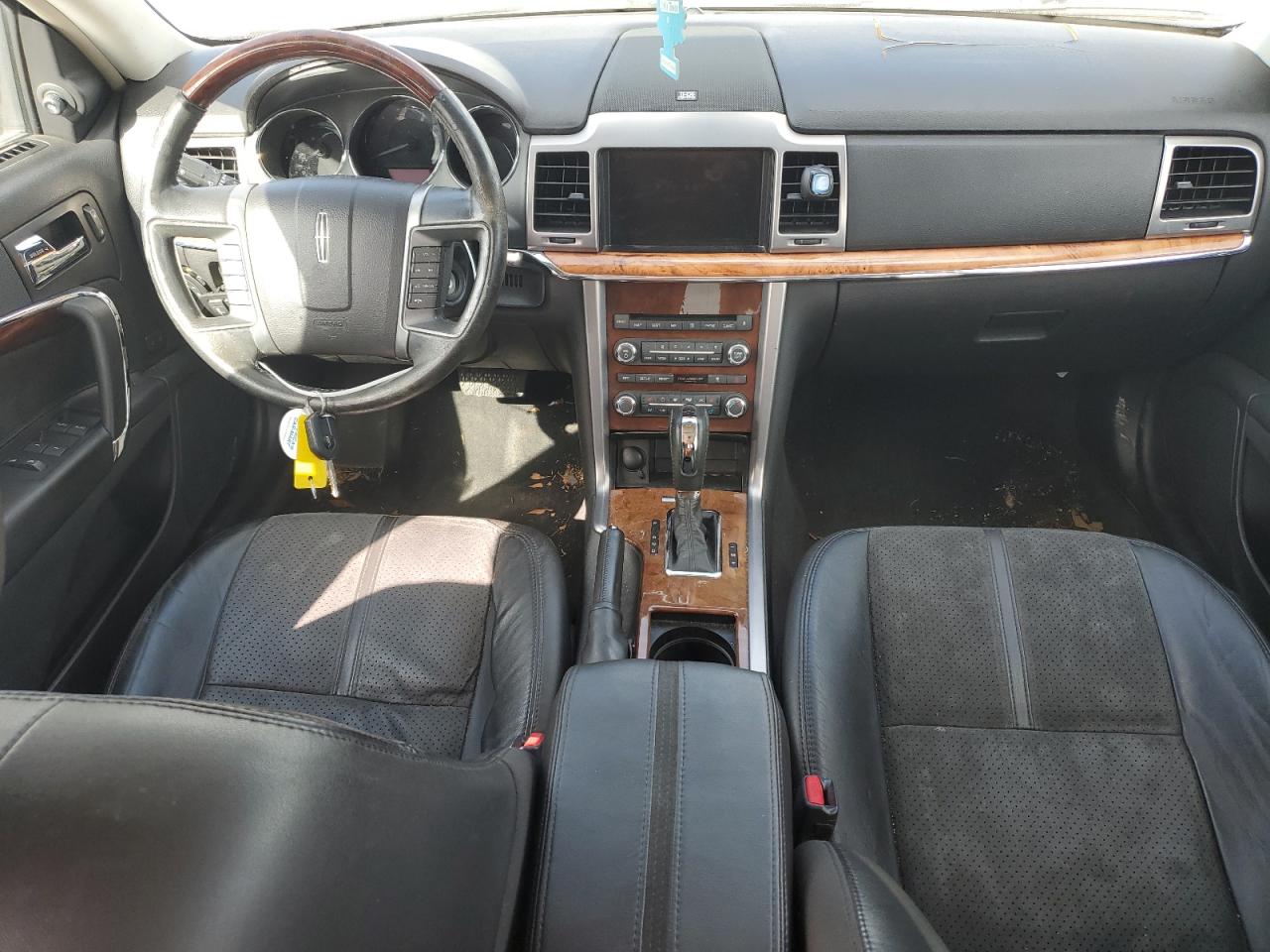 2010 Lincoln MKZ - Image 8
