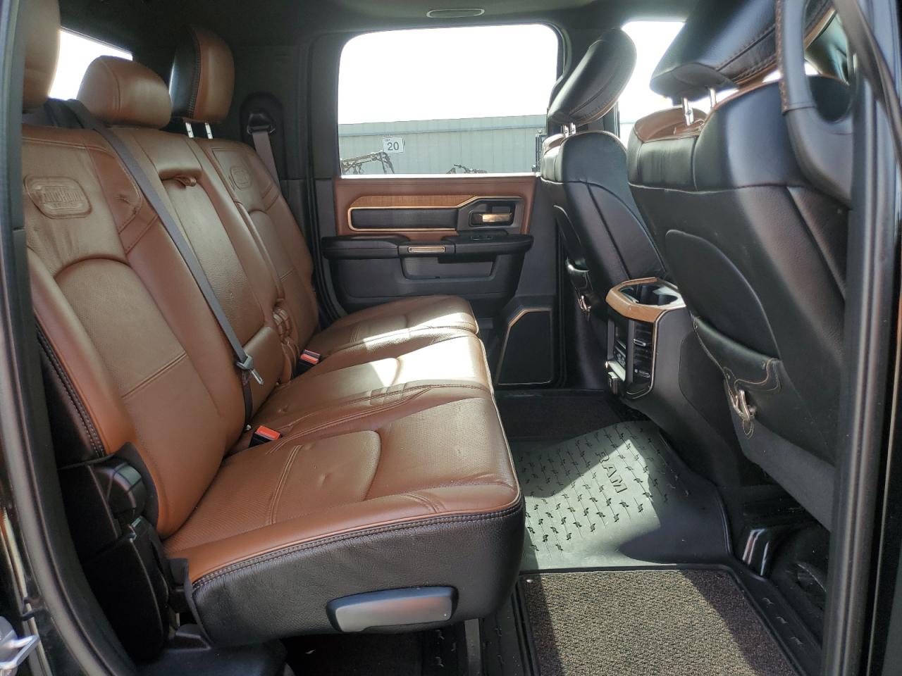 2021 RAM 2500 - Image 10