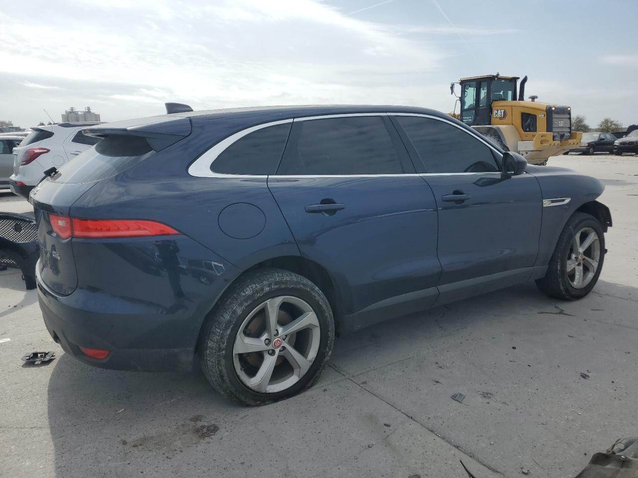2020 Jaguar F-Pace - Image 3