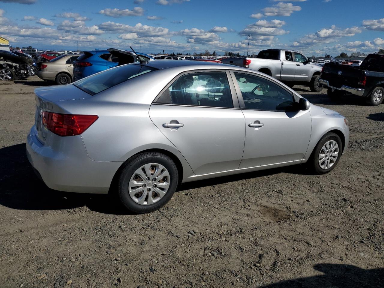 2013 Kia Forte - Image 3